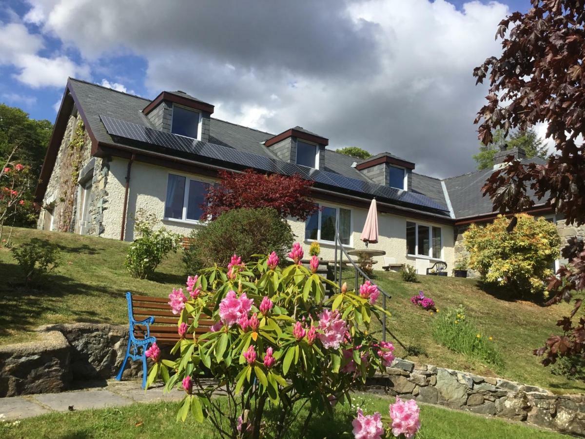 Heulwen Guest House Dolgellau Exterior photo